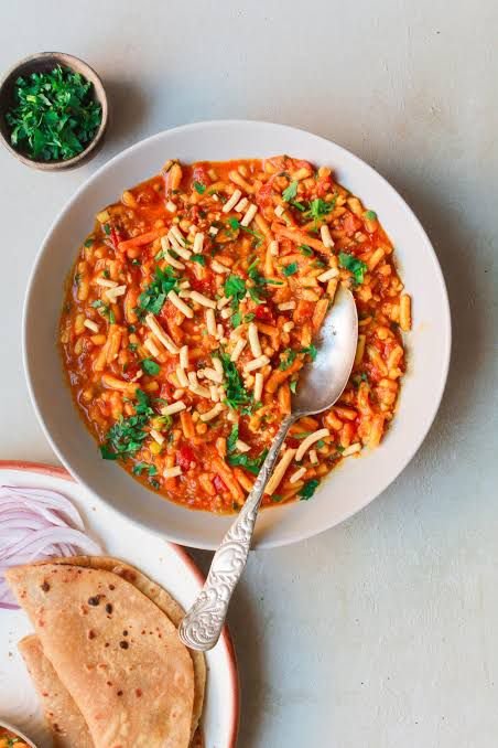 Sev Tomato