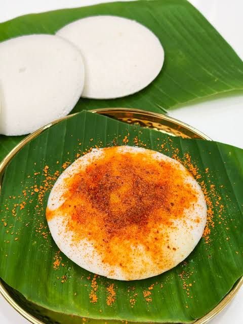 Ghee Pudi Thatte Idly ( 2 Nos )